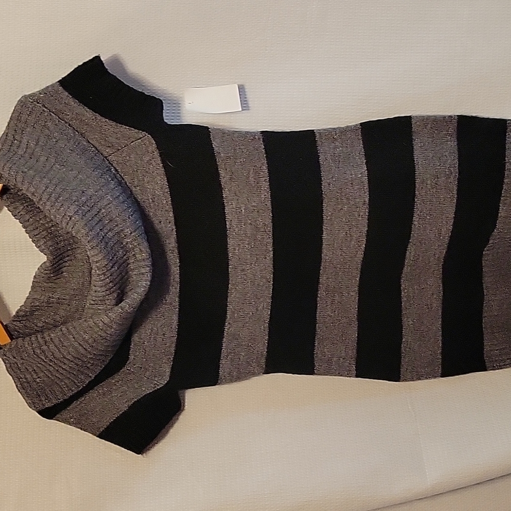 Next Era Couture Sweater Top
